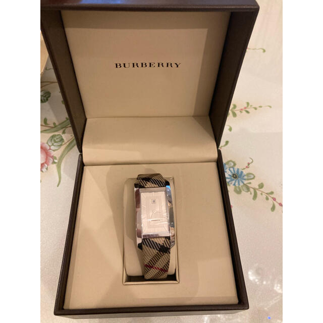 BURBERRY(バーバリー)のバーバリー時計　ウォッチ レディースのファッション小物(腕時計)の商品写真