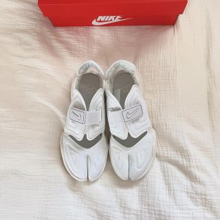 ナイキ(NIKE)のNIKE ♥ アクアリフト(サンダル)