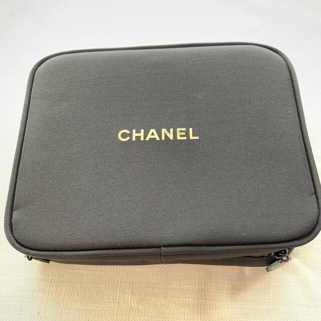 CHANEL(シャネル)の【未使用】レミ二ドゥシャネル　2012 メイクブラシポーチセット コスメ/美容のメイク道具/ケアグッズ(その他)の商品写真