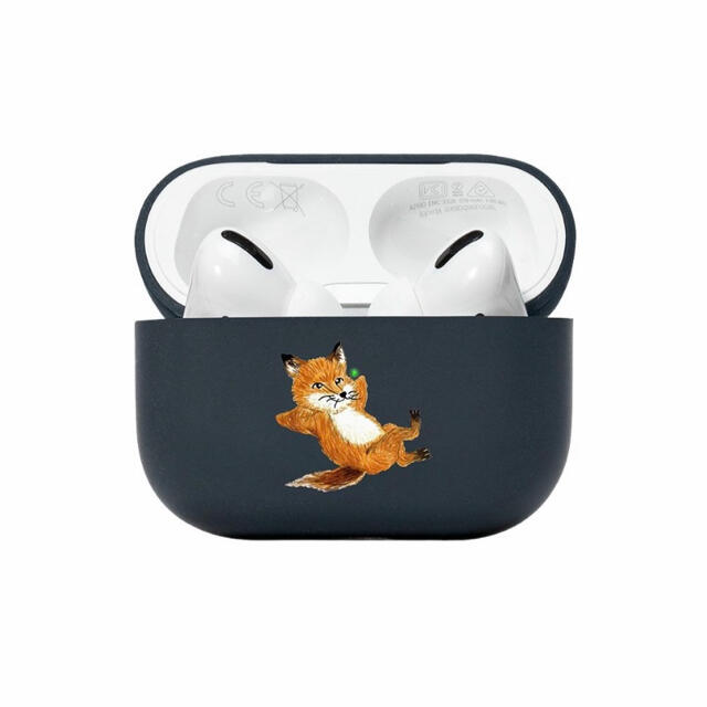 MAISON KITSUNE'(メゾンキツネ)のメゾンキツネ CHILLAX FOX CASE AirPods Proケース スマホ/家電/カメラのスマホアクセサリー(モバイルケース/カバー)の商品写真