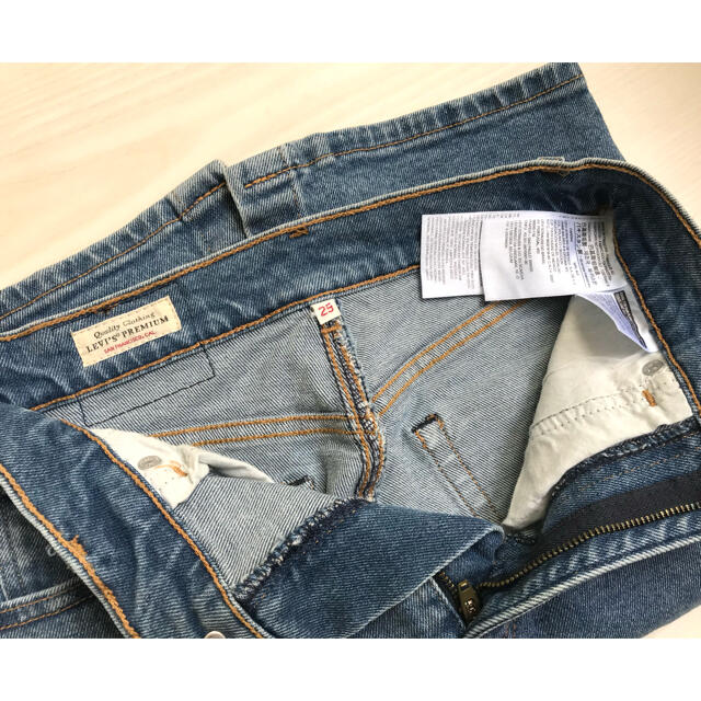 Levi's(リーバイス)のLevi's デニムスカート　25インチ レディースのスカート(ひざ丈スカート)の商品写真