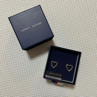 トミーヒルフィガー(TOMMY HILFIGER)の【送料込】TOMMY HILFIGER オープンハートピアス シルバー(ピアス)