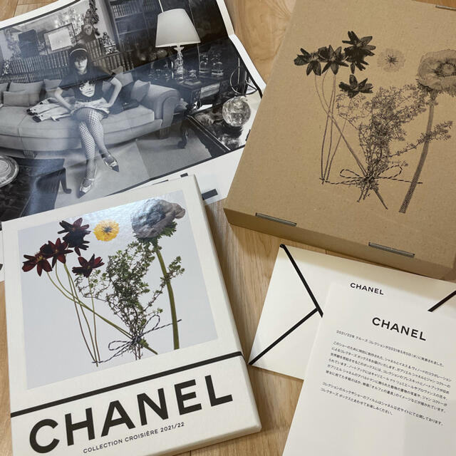 CHANEL(シャネル)のシャネル2022クルーズコレクションフォトアルバム エンタメ/ホビーの雑誌(ファッション)の商品写真