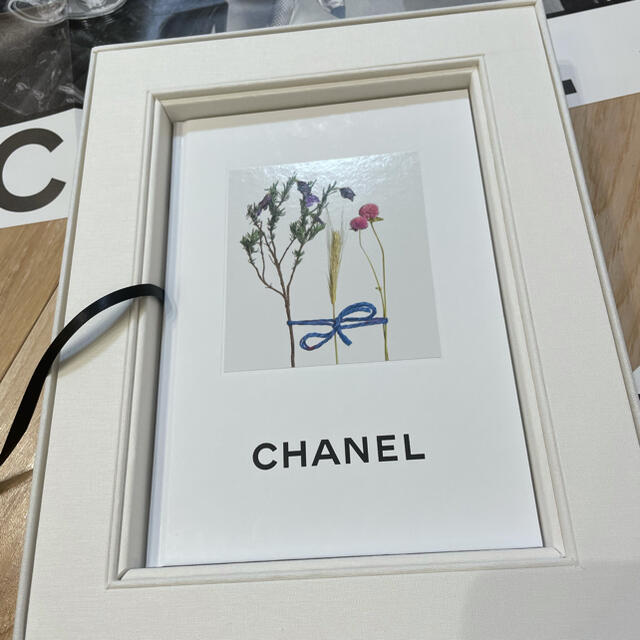 CHANEL(シャネル)のシャネル2022クルーズコレクションフォトアルバム エンタメ/ホビーの雑誌(ファッション)の商品写真