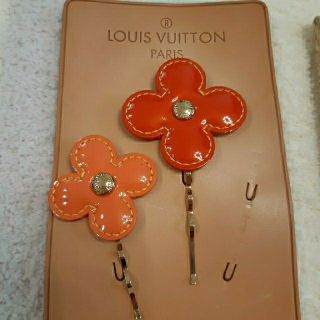 LOUIS VUITTON - ルイヴィトン ヘアピンの通販 by ゆう｜ルイヴィトン