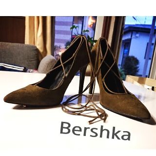 黒 スエード パンプス ハイヒール bershka ベルシュカ ZARA ザラ