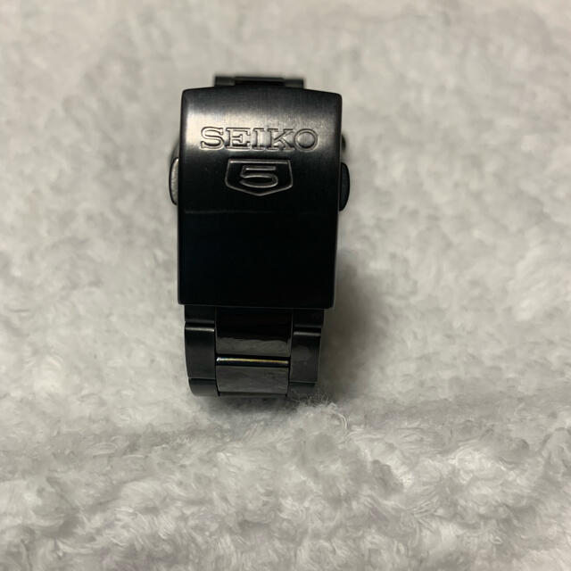 SEIKO(セイコー)のセイコー5 7S26-02T 自動巻腕時計 ブラック  メンズの時計(腕時計(アナログ))の商品写真