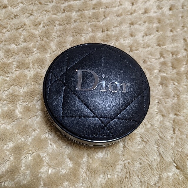 Christian Dior(クリスチャンディオール)のDior クッションファンデ コスメ/美容のベースメイク/化粧品(ファンデーション)の商品写真
