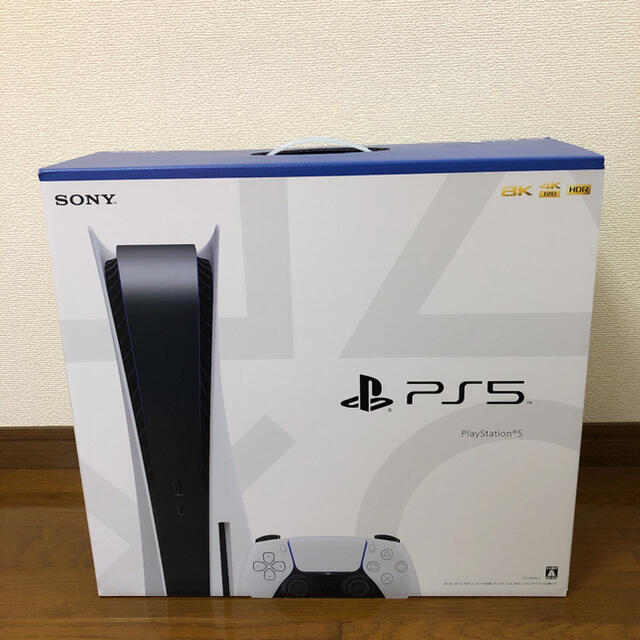 PlayStation(プレイステーション)のSONY PlayStation5 CFI-1000A01 通常版 エンタメ/ホビーのゲームソフト/ゲーム機本体(家庭用ゲーム機本体)の商品写真