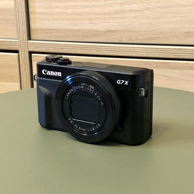 【超安い】 Canon - 【美品】Canon PowerShot G7 X MarkII ケース付き コンパクトデジタルカメラ