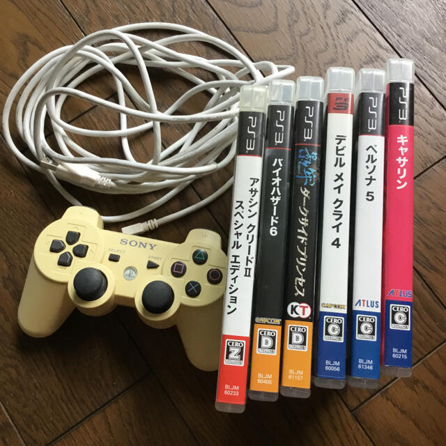 PlayStation3(プレイステーション3)のPlayStation 3  320G  スプラッシュブルー本体　ソフト6本付 エンタメ/ホビーのゲームソフト/ゲーム機本体(家庭用ゲーム機本体)の商品写真