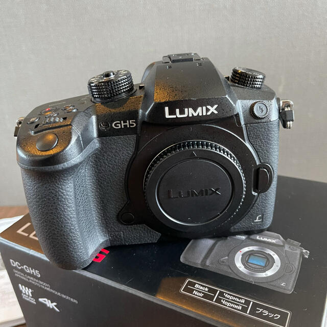 Panasonic(パナソニック)のパナソニック LUMIX DC-GH5M V-log アップデート スマホ/家電/カメラのカメラ(デジタル一眼)の商品写真