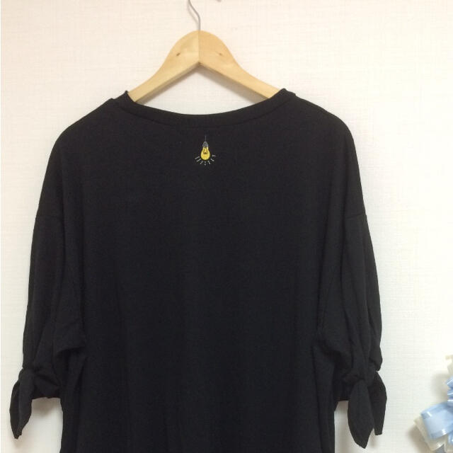 rivet & surge(リベットアンドサージ)の新品♡ rivet＆surgeロゴpt＊袖リボンBIG Tシャツワンポイント刺繍 メンズのトップス(Tシャツ/カットソー(半袖/袖なし))の商品写真