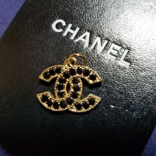 シャネル(CHANEL)のCHANELボタンチャーム♪(各種パーツ)