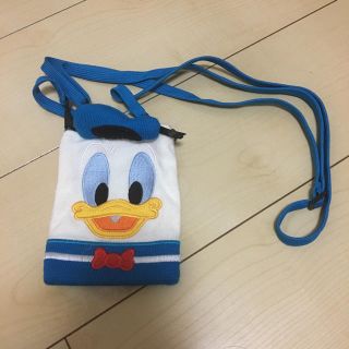 ディズニー(Disney)の【送料無料】ディズニー★首かけバッグ(ハンドバッグ)