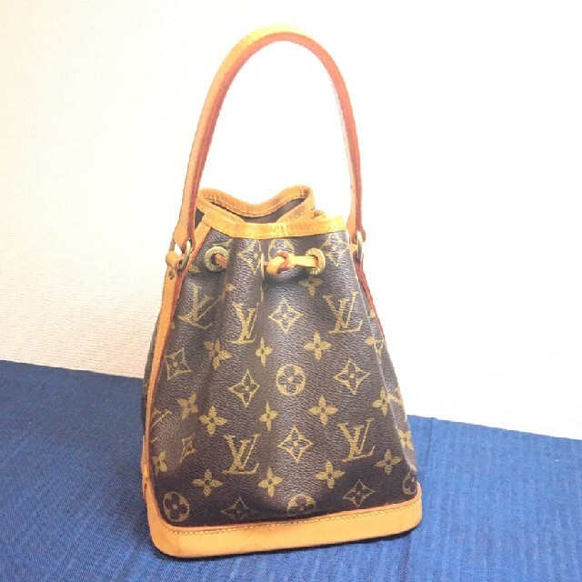 LOUIS VUITTON(ルイヴィトン)の美品　ルイヴィトン　モノグラム　ミニ　ノエ レディースのバッグ(ハンドバッグ)の商品写真