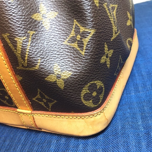 LOUIS VUITTON(ルイヴィトン)の美品　ルイヴィトン　モノグラム　ミニ　ノエ レディースのバッグ(ハンドバッグ)の商品写真