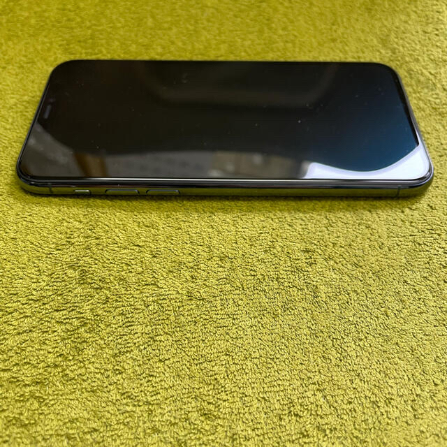 iPhone(アイフォーン)の『即日発送』即購入可 iPhone 11 Pro(64GBミッドナイトグリーン) スマホ/家電/カメラのスマートフォン/携帯電話(スマートフォン本体)の商品写真