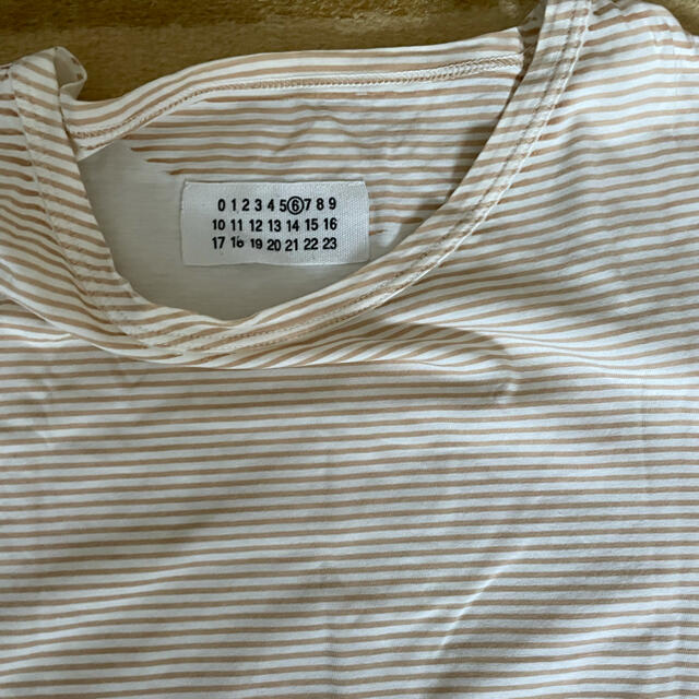 MM6(エムエムシックス)のMM6フロントストライプTシャツ大幅値下！ レディースのトップス(Tシャツ(半袖/袖なし))の商品写真