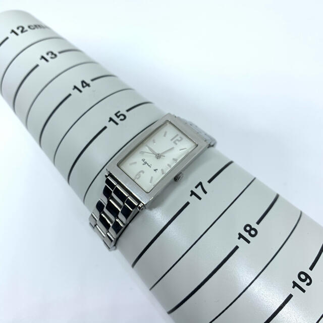 agnes b.(アニエスベー)のアニエスベー  レディース腕時計　スクエア型　そこそこ美品＋新品電池です☆ レディースのファッション小物(腕時計)の商品写真