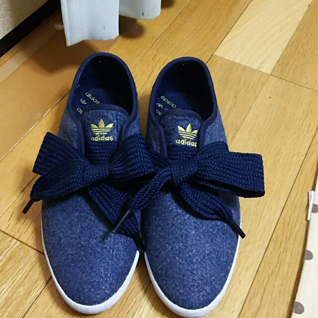 adidas(アディダス)の真夜中のセール！？ 激安‼ 美品❤adidasスニーカー レディースの靴/シューズ(スニーカー)の商品写真