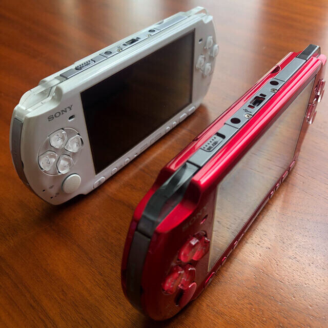 PSP3000 モンスターハンターポータブル3rdセット　ソフト1本他おまけつき