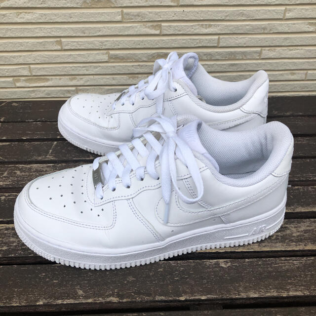 NIKE(ナイキ)の人気モデル NIKE AIR FORCE 1 ナイキ エア フォース ワン メンズの靴/シューズ(スニーカー)の商品写真