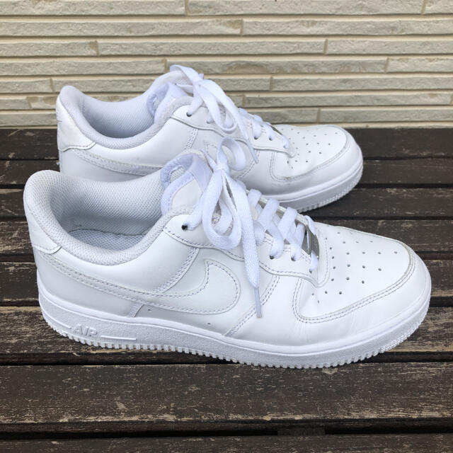 NIKE(ナイキ)の人気モデル NIKE AIR FORCE 1 ナイキ エア フォース ワン メンズの靴/シューズ(スニーカー)の商品写真