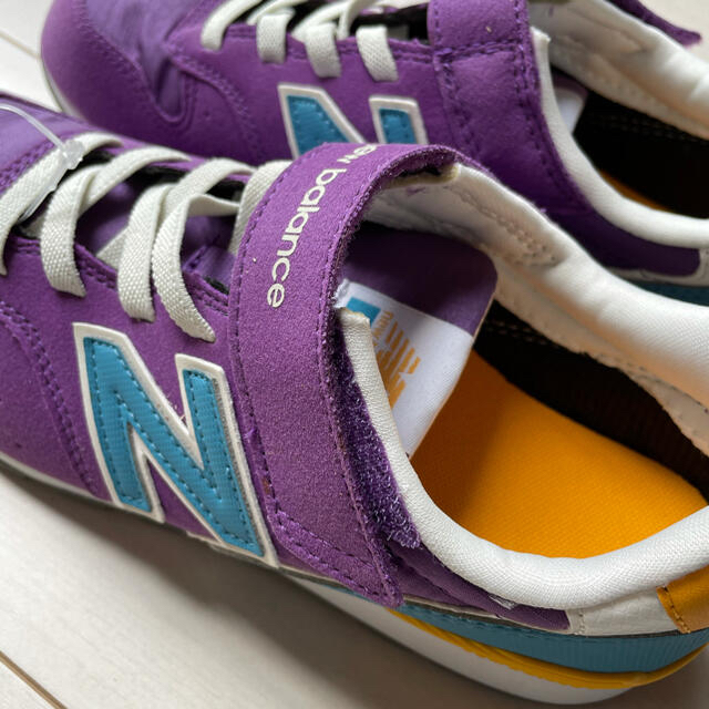 New Balance(ニューバランス)のニューバランス　キッズシューズ キッズ/ベビー/マタニティのキッズ靴/シューズ(15cm~)(スニーカー)の商品写真
