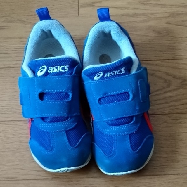 asics(アシックス)のasics16.5cm キッズ/ベビー/マタニティのキッズ靴/シューズ(15cm~)(スニーカー)の商品写真