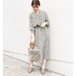 シップスフォーウィメン(SHIPS for women)の専用　プリントロングスリーブvネックワンピース(ロングワンピース/マキシワンピース)