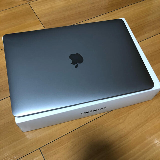 Apple - MacBook air 2020
