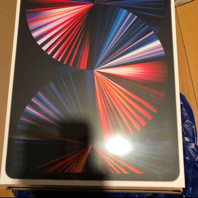 スマホ/家電/カメラ新品　iPad pro 12.9インチ　第5世代　256GB スペースグレイ