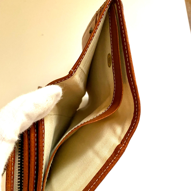 Dakota(ダコタ)の新品未使用品‼️✨Dakota ダコタ/折財布/イタリア製牛革 レディースのファッション小物(財布)の商品写真