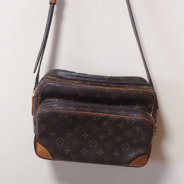 ⭐LOUIS VUITTON ショルダーバッグ⭐