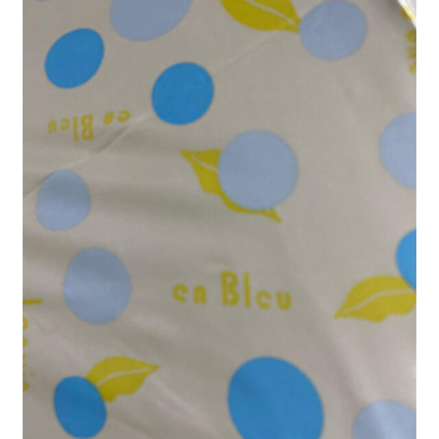 LANVIN en Bleu(ランバンオンブルー)の新品未使用　ランバンオンブルー雨傘軽量ミニコンパクト折りたたみ式ブルー レディースのファッション小物(傘)の商品写真