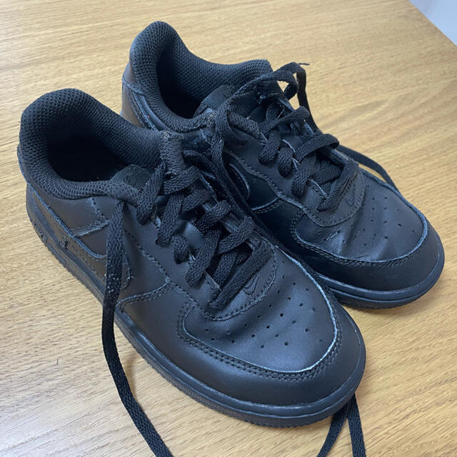 NIKE(ナイキ)のNIKE エアフォース キッズ/ベビー/マタニティのキッズ靴/シューズ(15cm~)(スニーカー)の商品写真