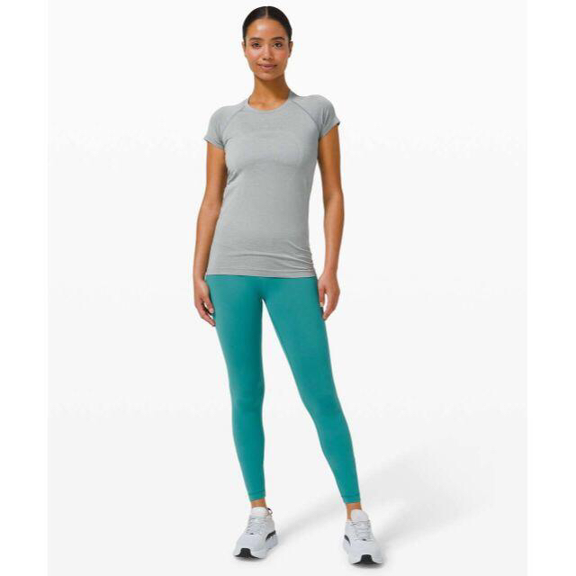 lululemon(ルルレモン)のlululemon ルルレモン Swiftly Tech SS Tシャツ スポーツ/アウトドアのトレーニング/エクササイズ(ヨガ)の商品写真