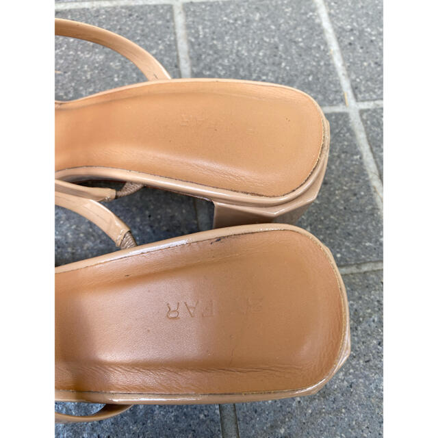 PRADA(プラダ)のBy Far❤︎  Tanya Noode patent leather 38 レディースの靴/シューズ(サンダル)の商品写真