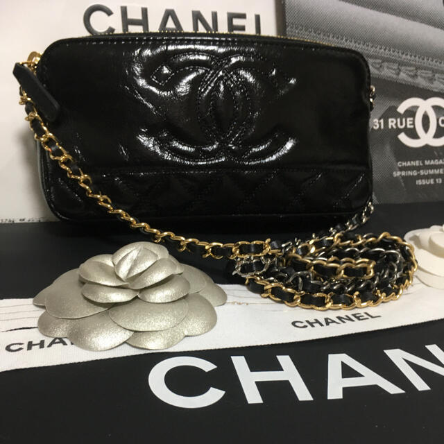 CHANEL(シャネル)の♡様専用♡超美品♡シャネル 最新作 チェーンショルダー 30番台 正規品 レディースのバッグ(ショルダーバッグ)の商品写真