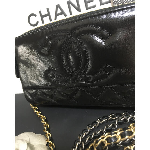CHANEL(シャネル)の♡様専用♡超美品♡シャネル 最新作 チェーンショルダー 30番台 正規品 レディースのバッグ(ショルダーバッグ)の商品写真
