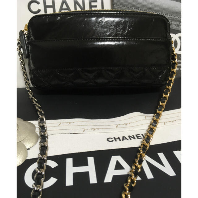 CHANEL(シャネル)の♡様専用♡超美品♡シャネル 最新作 チェーンショルダー 30番台 正規品 レディースのバッグ(ショルダーバッグ)の商品写真