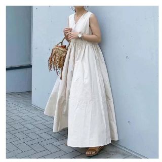 ザラ(ZARA)の🍭フレアワンピース🍒import(ロングワンピース/マキシワンピース)