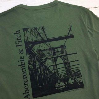 アバクロンビーアンドフィッチ(Abercrombie&Fitch)の新品【メンズS】★アバクロ★バックプリント半袖Ｔシャツ/緑/背中ロゴ(Tシャツ/カットソー(半袖/袖なし))