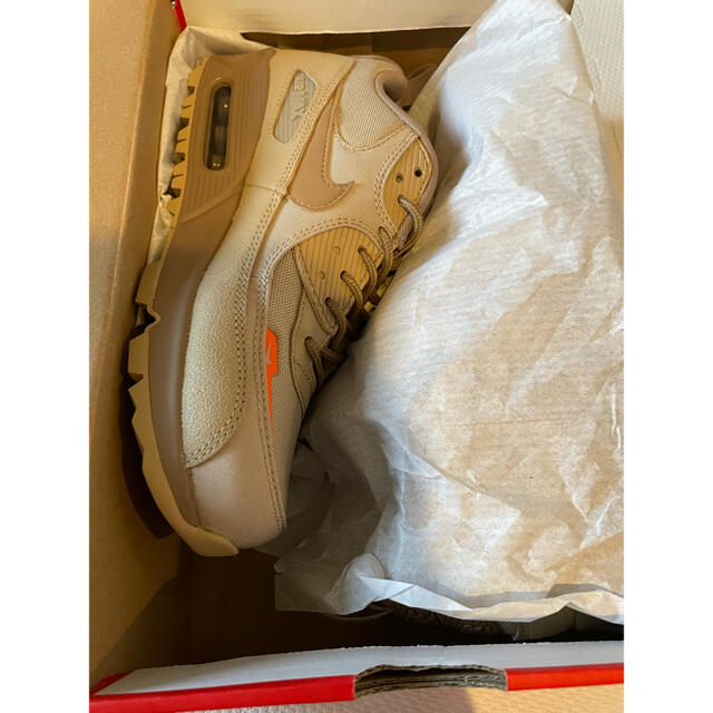 NIKE(ナイキ)の新品　Nike AIRMAX 90 SURPLUS desert ベージュ メンズの靴/シューズ(スニーカー)の商品写真