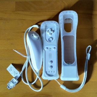 ウィー(Wii)の任天堂Wiiコントローラー   セット 箱無し(その他)