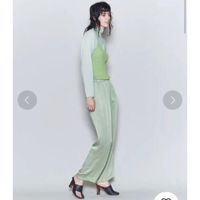 BEAUTY&YOUTH UNITED ARROWS(ビューティアンドユースユナイテッドアローズ)の＜6(ROKU)＞SATIN PANTS レディースのパンツ(カジュアルパンツ)の商品写真