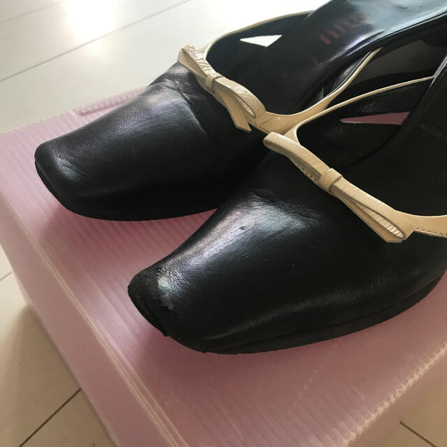 miumiu(ミュウミュウ)のMIU MIU黒ミュール、38.5 レディースの靴/シューズ(ミュール)の商品写真