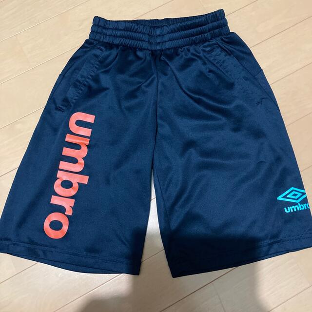 UMBRO(アンブロ)のアンブロ umbro ハーフパンツ 140 デサント キッズ/ベビー/マタニティのキッズ服男の子用(90cm~)(パンツ/スパッツ)の商品写真