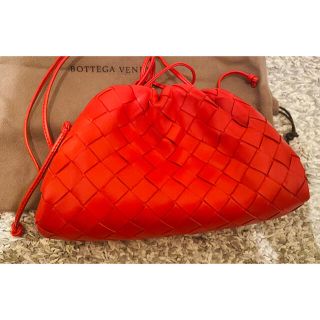 ボッテガヴェネタ(Bottega Veneta)のボッテガ ヴェネタ　ザポーチ　美品　レッド(クラッチバッグ)